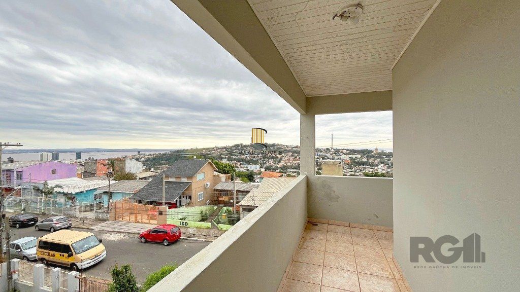 Casa 3 dormitórios no bairro Santa Tereza