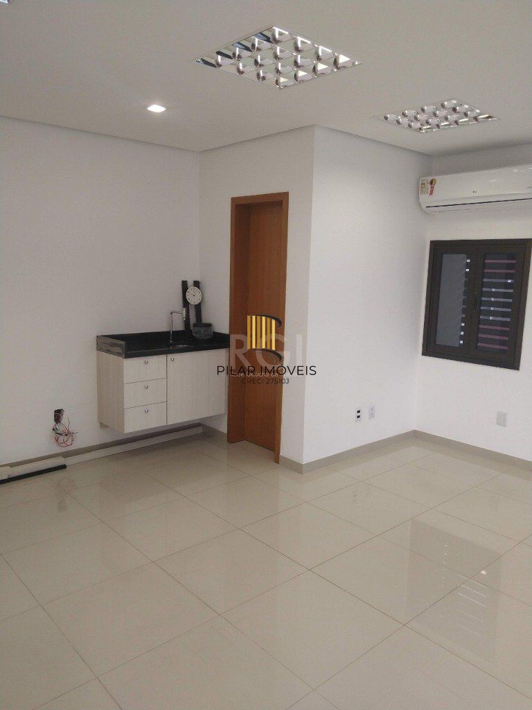Conjunto/Sala para Venda - 28m², 0 dormitórios, Menino Deus