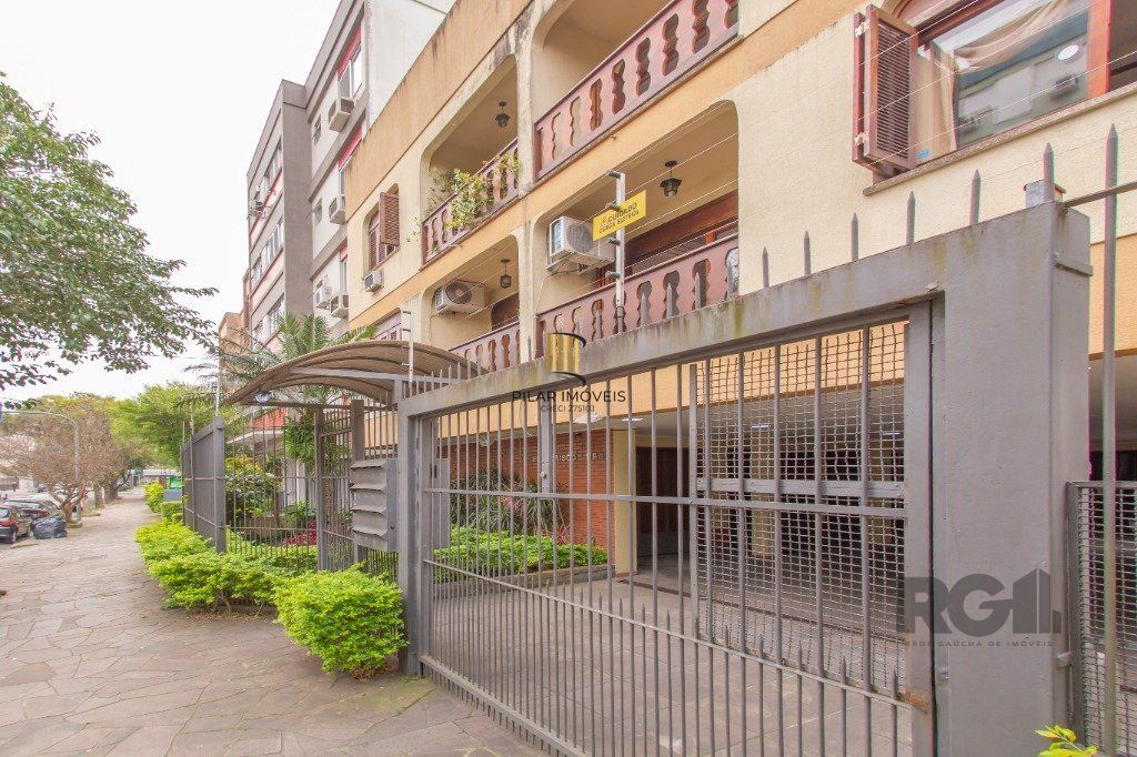 Apartamento 2 dormitórios e 2 banheiros no bairro Santa Cecília