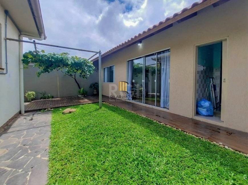 Excelente casa com 3 dormitórios e 3 vagas de garagem