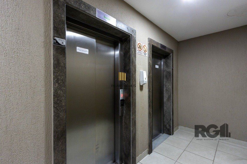 Apartamento de 2 quartos , suite ,  garagem em Condomínio Clube no bairro Teresópolis