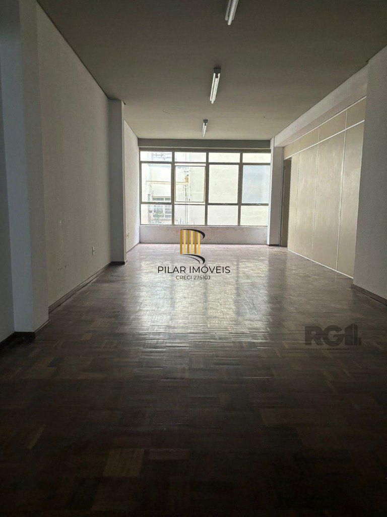 Sala comercial 64,23m², 1 banheiro no bairro Azenha - Pilar Imóveis
