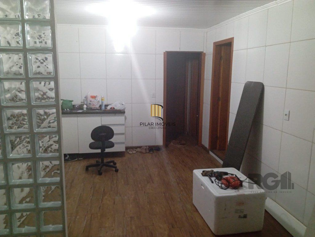 Casa 2 Dormitório(s) Bairro Mário Quintana