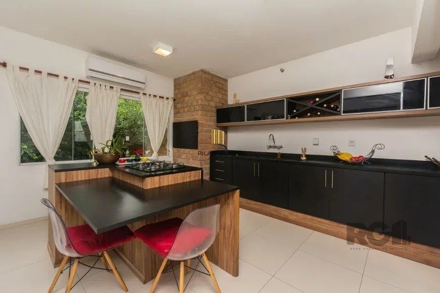 Casa 287m² - 3 suítes, 4 vagas no bairro Ipanema