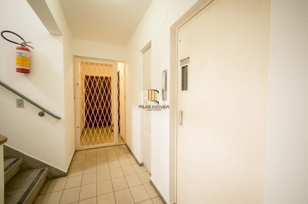 Cobertura para Venda - 237.88m², 3 dormitórios, sendo 1 suites, 2 vagas - Moinhos de Vento