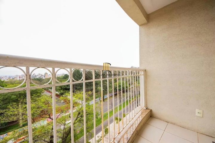 Apartamento de 2 dormitórios à venda no Jardim do Salso - Porto Alegre