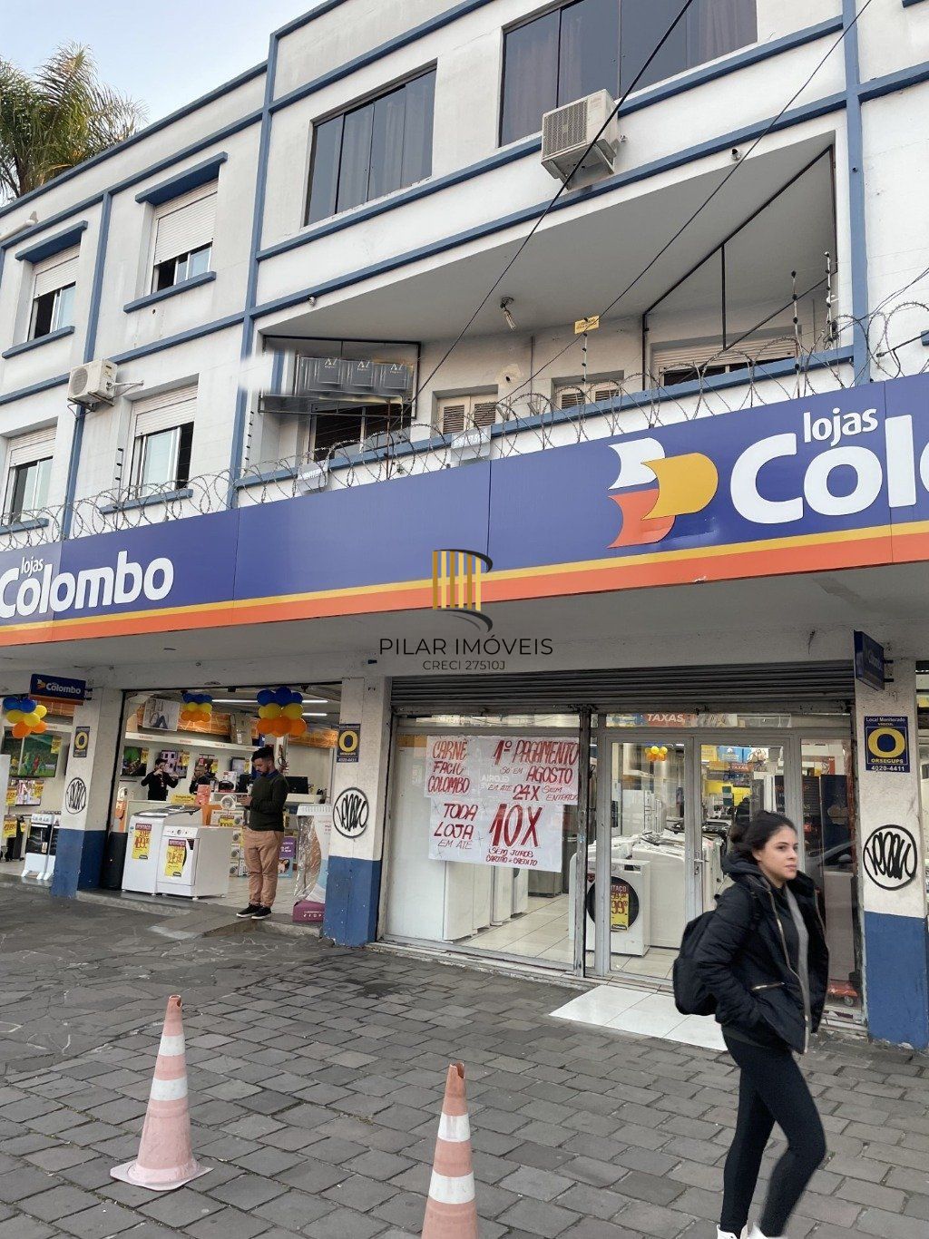 Apartamento com 2 quartos e 65m² à venda em Azenha, Porto Alegre.