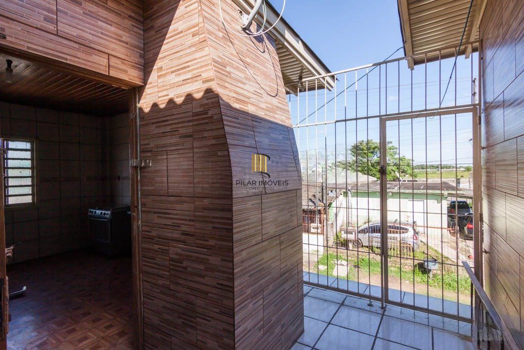 Casa com 3 quarto e 230m² à venda em Farrapos, Porto Alegre.