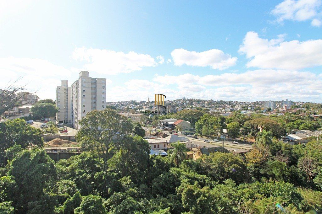 Cobertura de 03 dormitórios e 2 vagas no Bairro Teresópolis