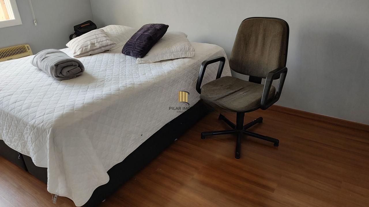 Apartamento 2 dormitórios e vaga rotativa.