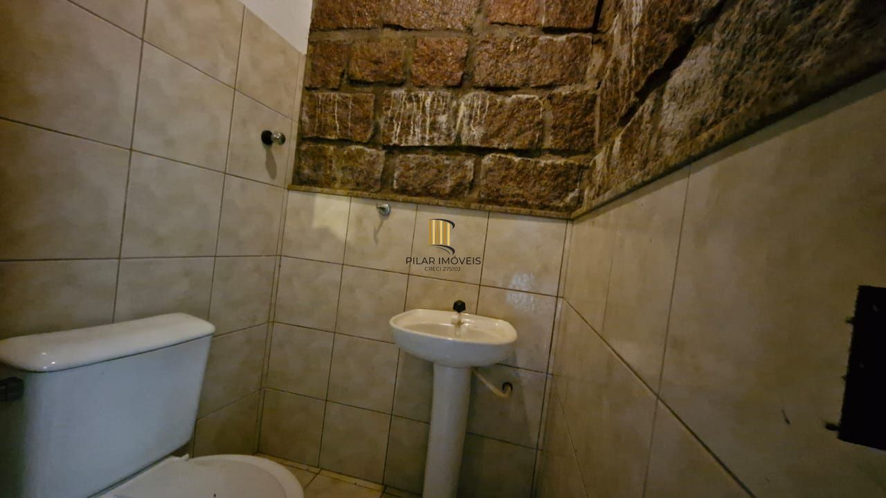 Casa de Cinema na Glória, com 500m² de área privada, 3 dormitórios, piscina, horta, lareira, elevador, gradeada 4 garagens