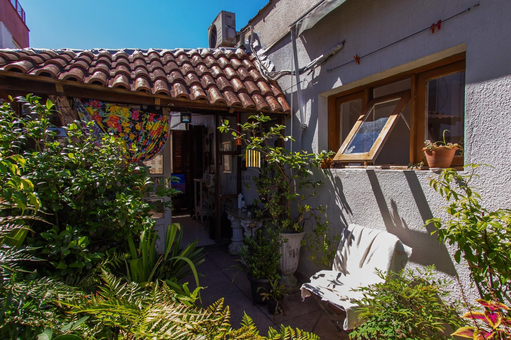 Apartamento Garden com 2 quartos e 94m² à venda em Rio Branco, Porto Alegre.