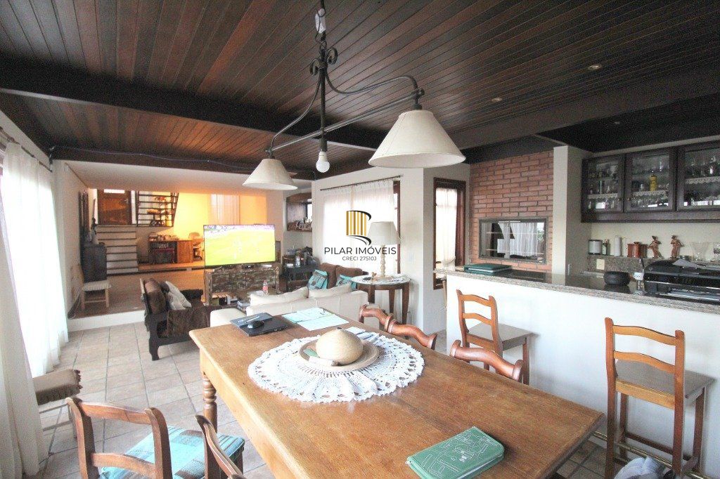 Casa para Venda - 100m², 3 dormitórios, 3 vagas - Nonoai