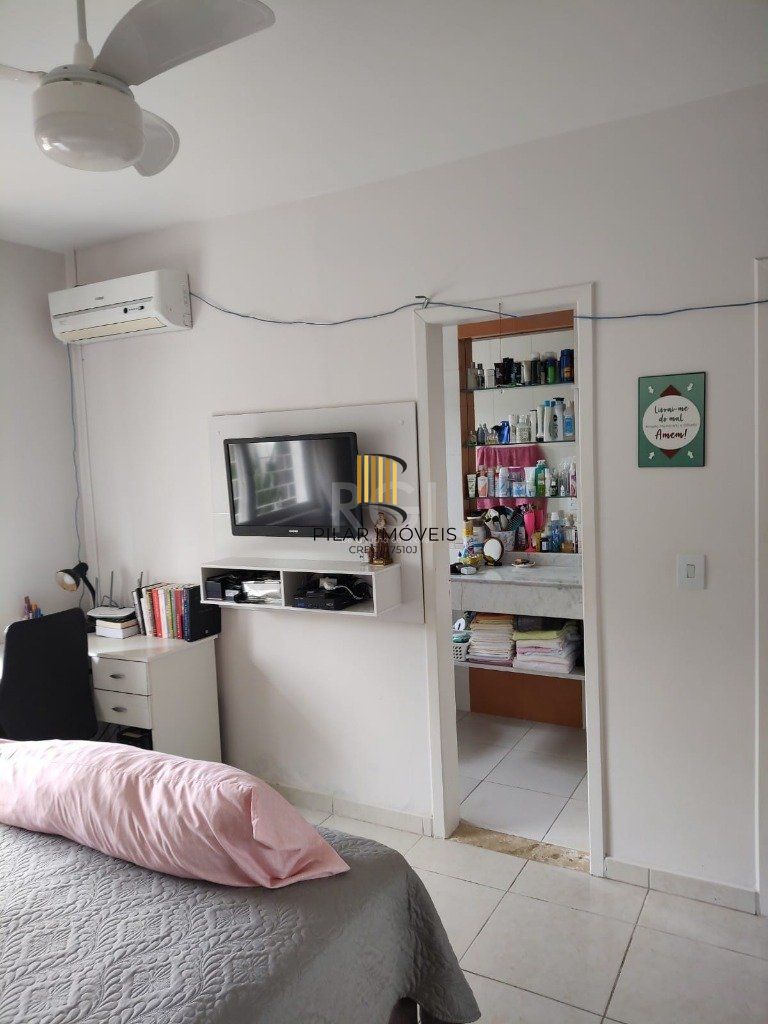 Casa para Venda - 160.78m², 4 dormitórios, sendo 2 suites, 5 vagas - Centro