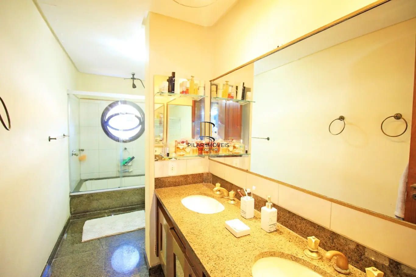Apartamento Garden de 3 dormitórios à venda no Bairro Petrópolis.
