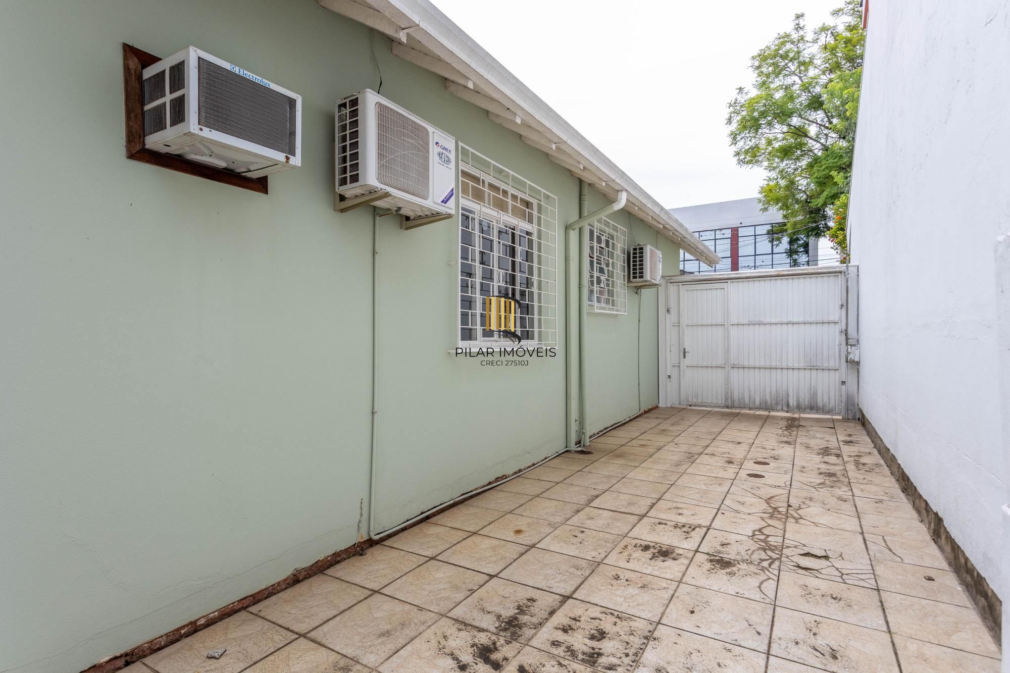 Casa 75m² com 3 dormitórios, 2 vagas no bairro Sarandi