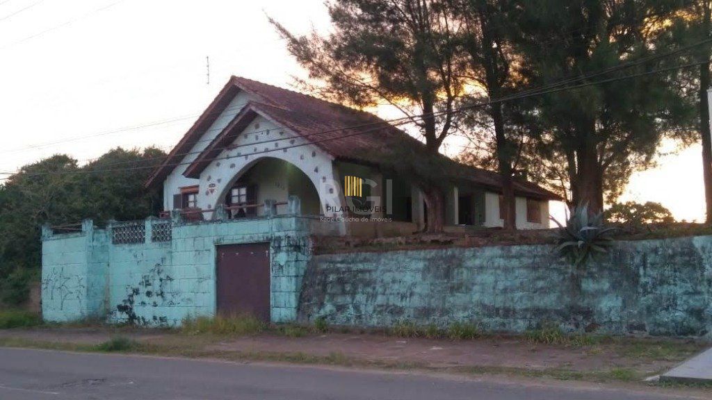Casa para Venda - 600m², 3 dormitórios, 1 vaga - Interpraias