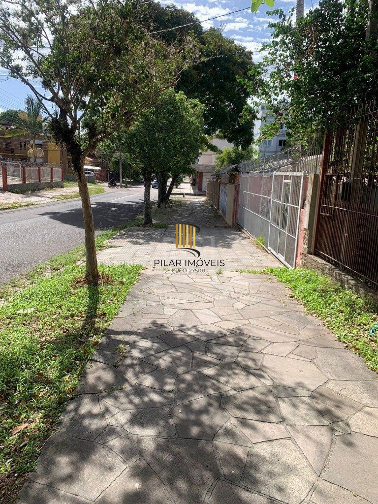Casa 3 Dormitório(s) Bairro Teresópolis