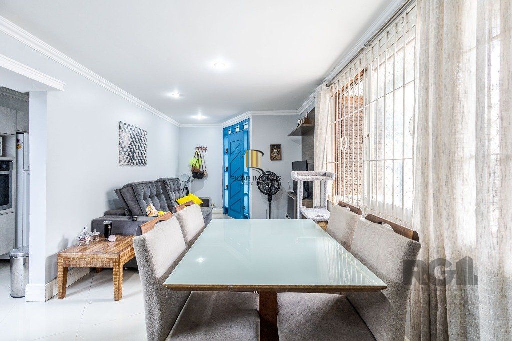 Casa de Condomínio 3 dormitórios no bairro Jardim Itu