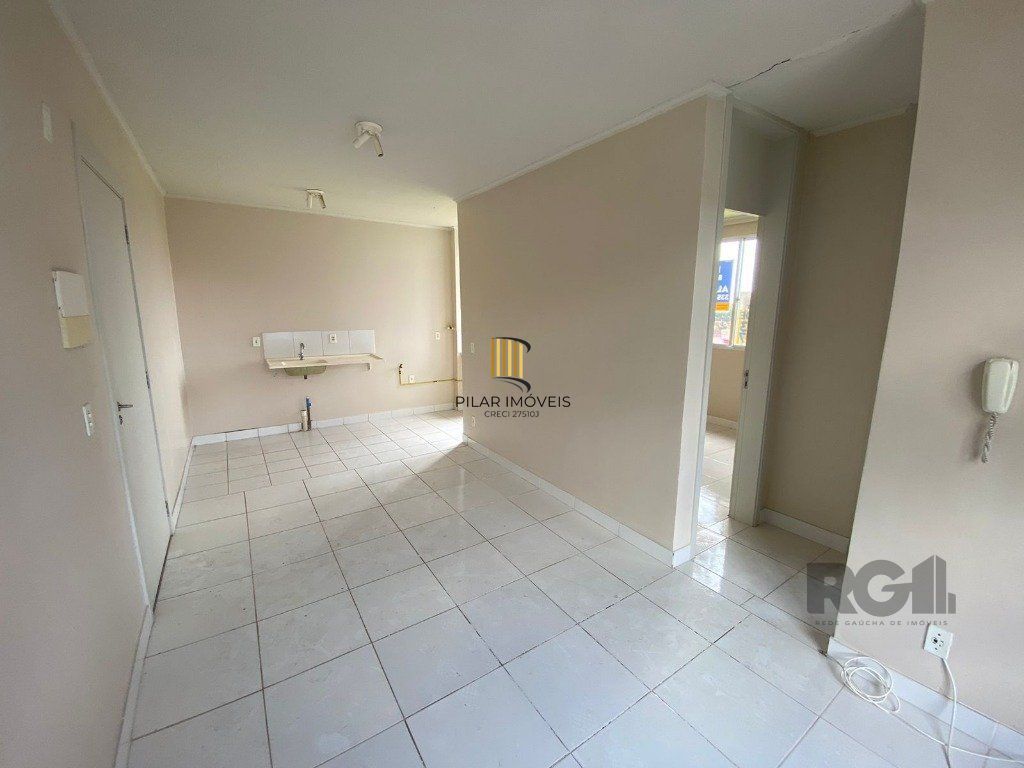 Apartamento com 2 dorm Rua Ney da Gama