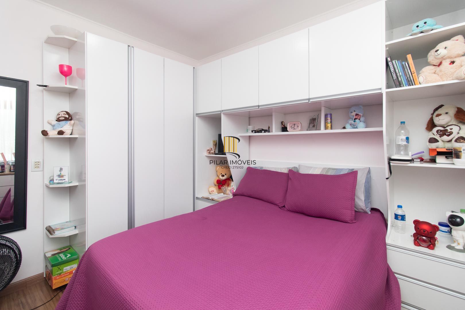 Casa de 03 dormitorios com suite e piscina no bairro Hipica - Porto alegre/Rs