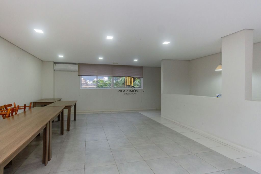 Apartamento de 1 dormitório à venda no Bairro Santo Antônio - Porto Alegre