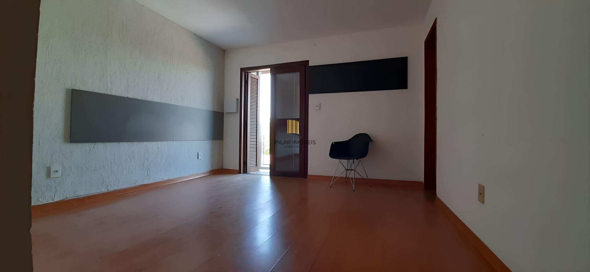 Casa com 3 dormitórios no bairro  Aberta dos Morros - Porto Alegre
