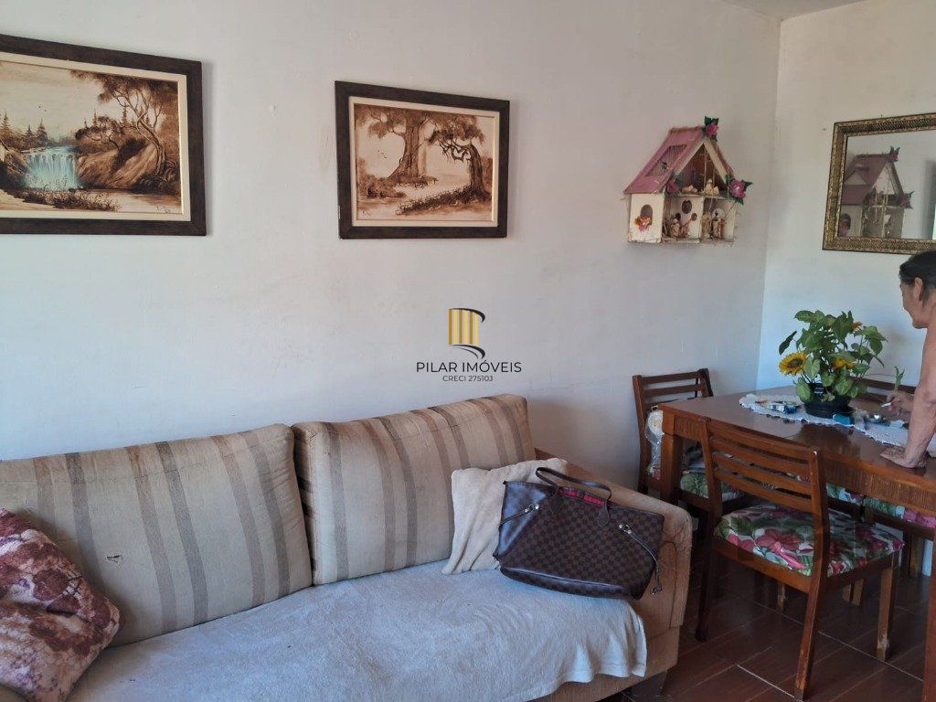 Apartamento de 02 dormitórios com sacada , Teresópolis