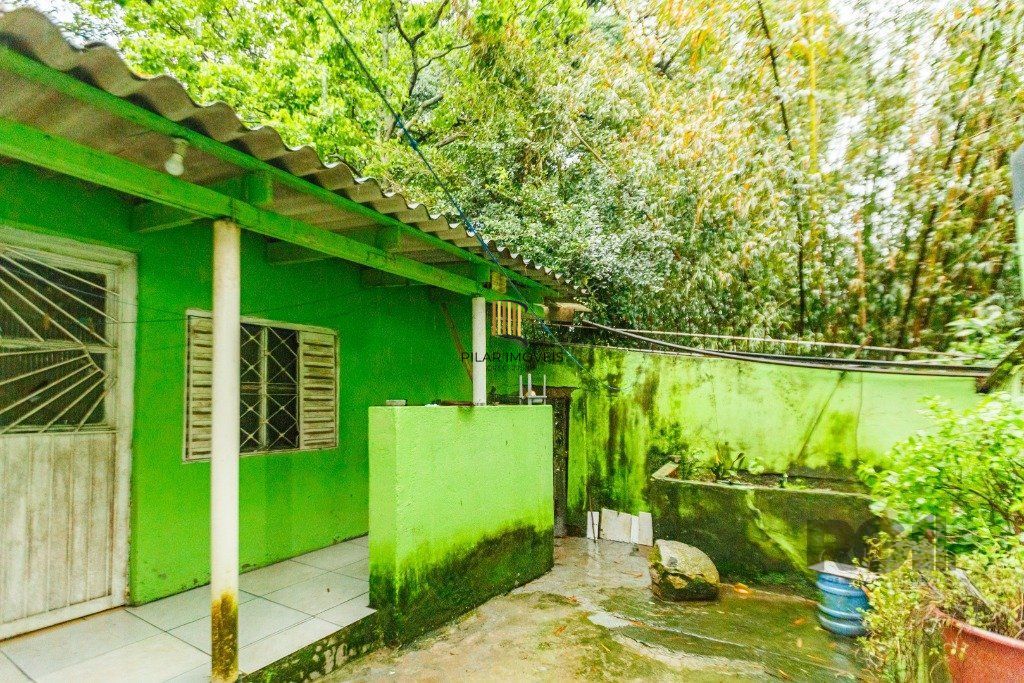 Casa de 4 Dormitório(s) Bairro Nonoai - Porto Alegre