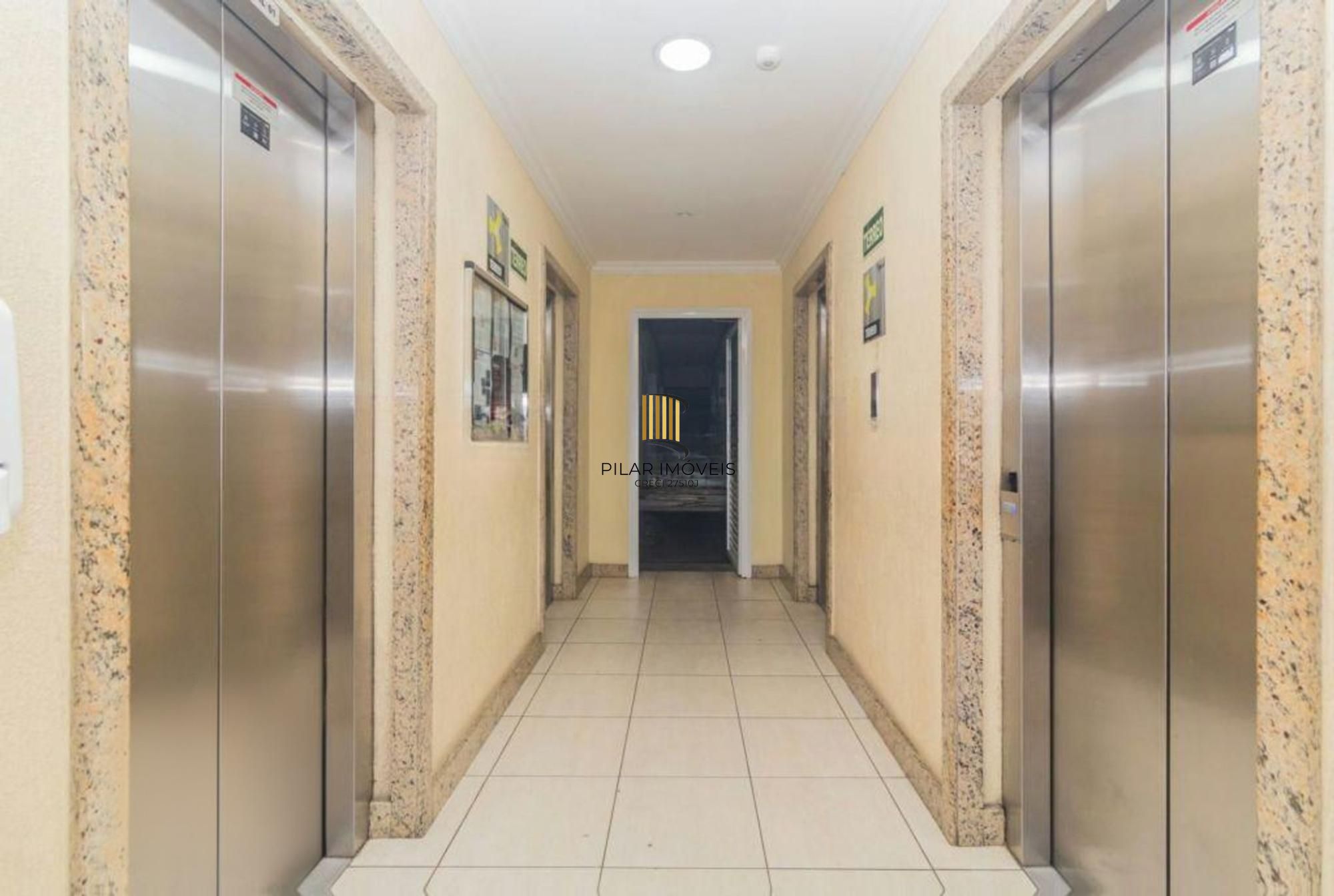 Apartamento de 3 dormitórios à venda no Bairro Santo Antônio - Porto Alegre