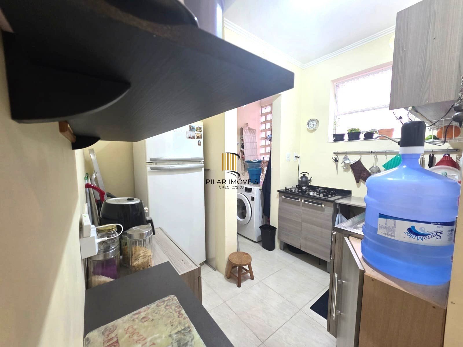 Apartamento de 1 dormitório á venda em Menino Deus, Porto Alegre.