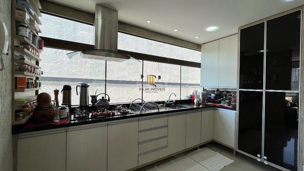 Cobertura para Venda - 211m², 3 dormitórios, sendo 1 suites, 2 vagas - Jardim Lindóia