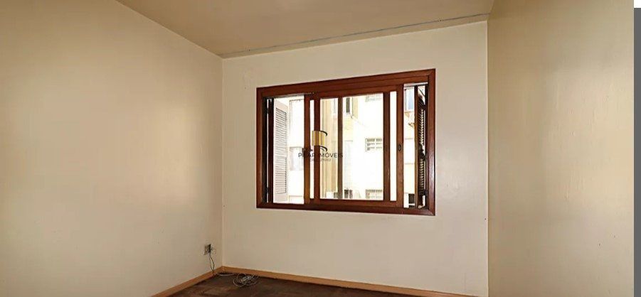 Apartamento de 2 dormitórios á venda no Bairro Cristo Redentor, Porto Alegre
