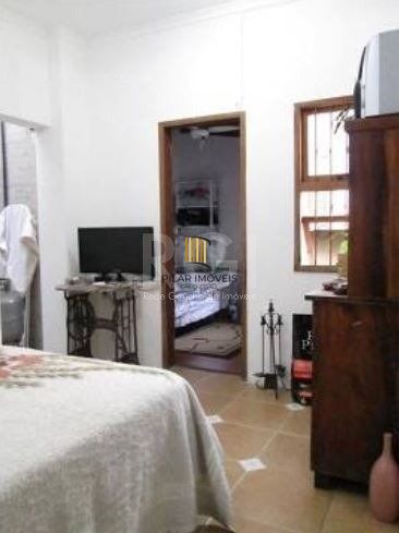 Casa para Venda - 80m², 3 dormitórios, sendo 1 suites, 2 vagas - Teresópolis