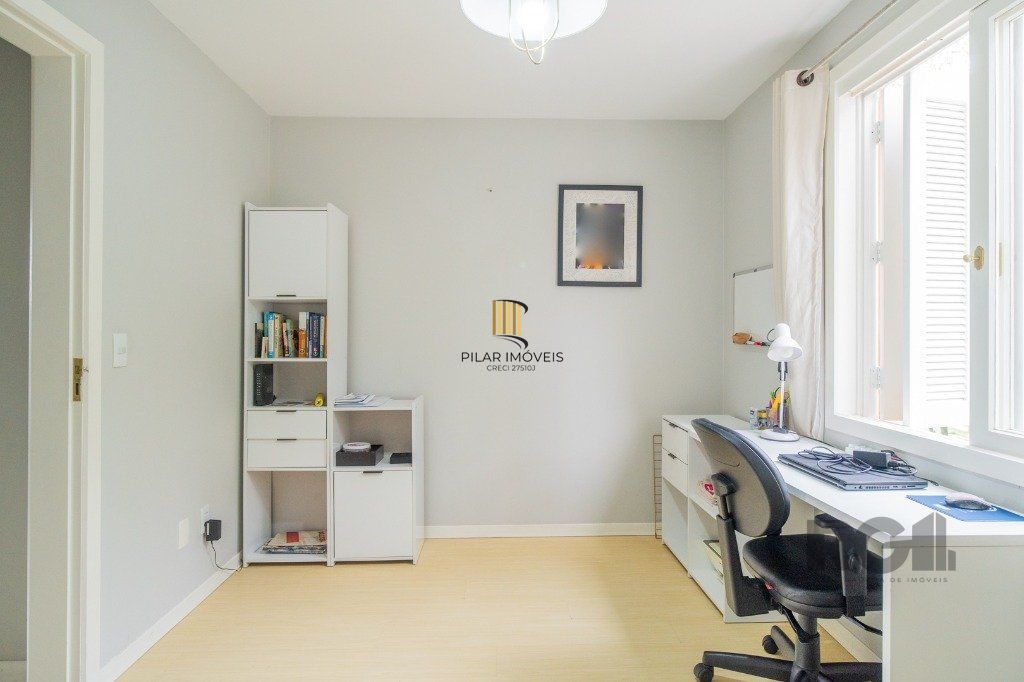 Casa em condomínio de 127m² no bairro Teresópolis