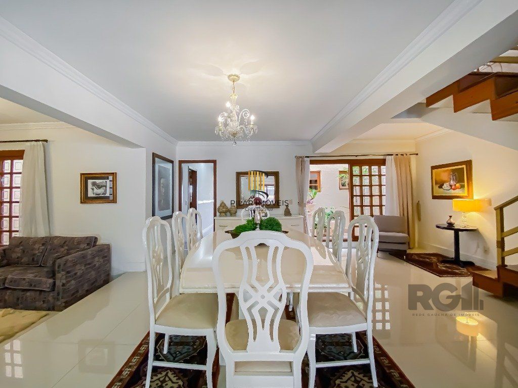 Casa alto padrão, 500m² privativos com linda vista da cidade no Morro Apamecor