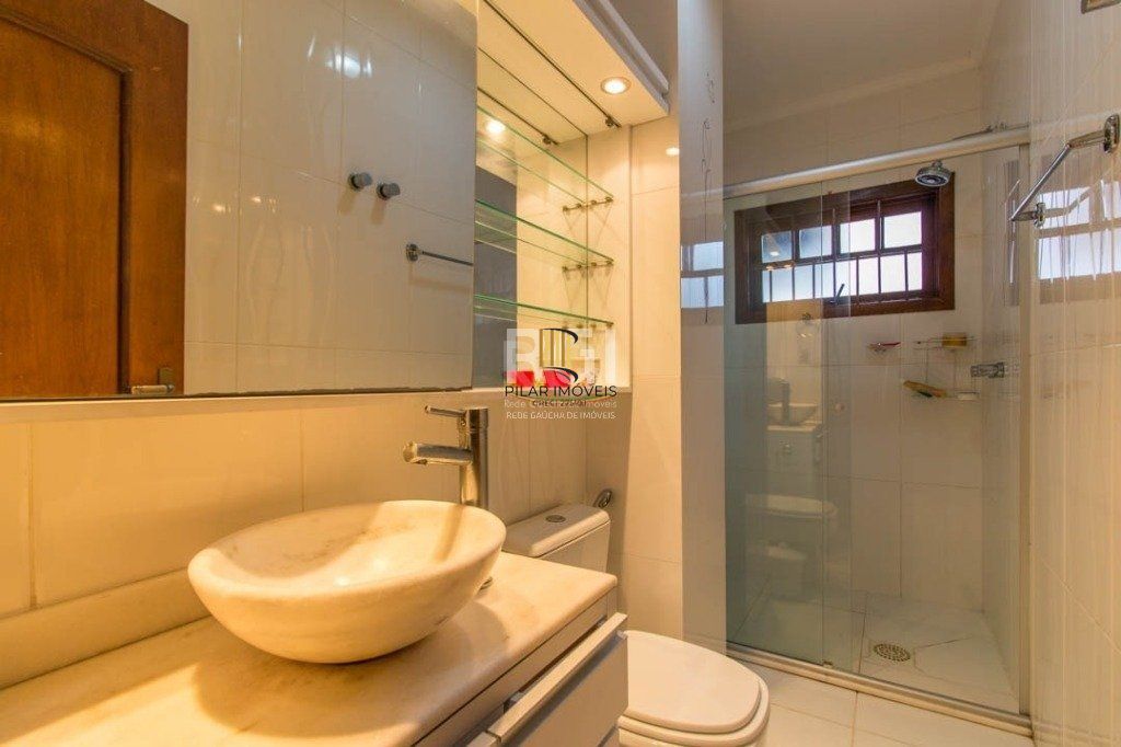 Sobrado para Venda - 499.98m², 4 dormitórios, sendo 3 suites, 4 vagas - Jardim Ipiranga