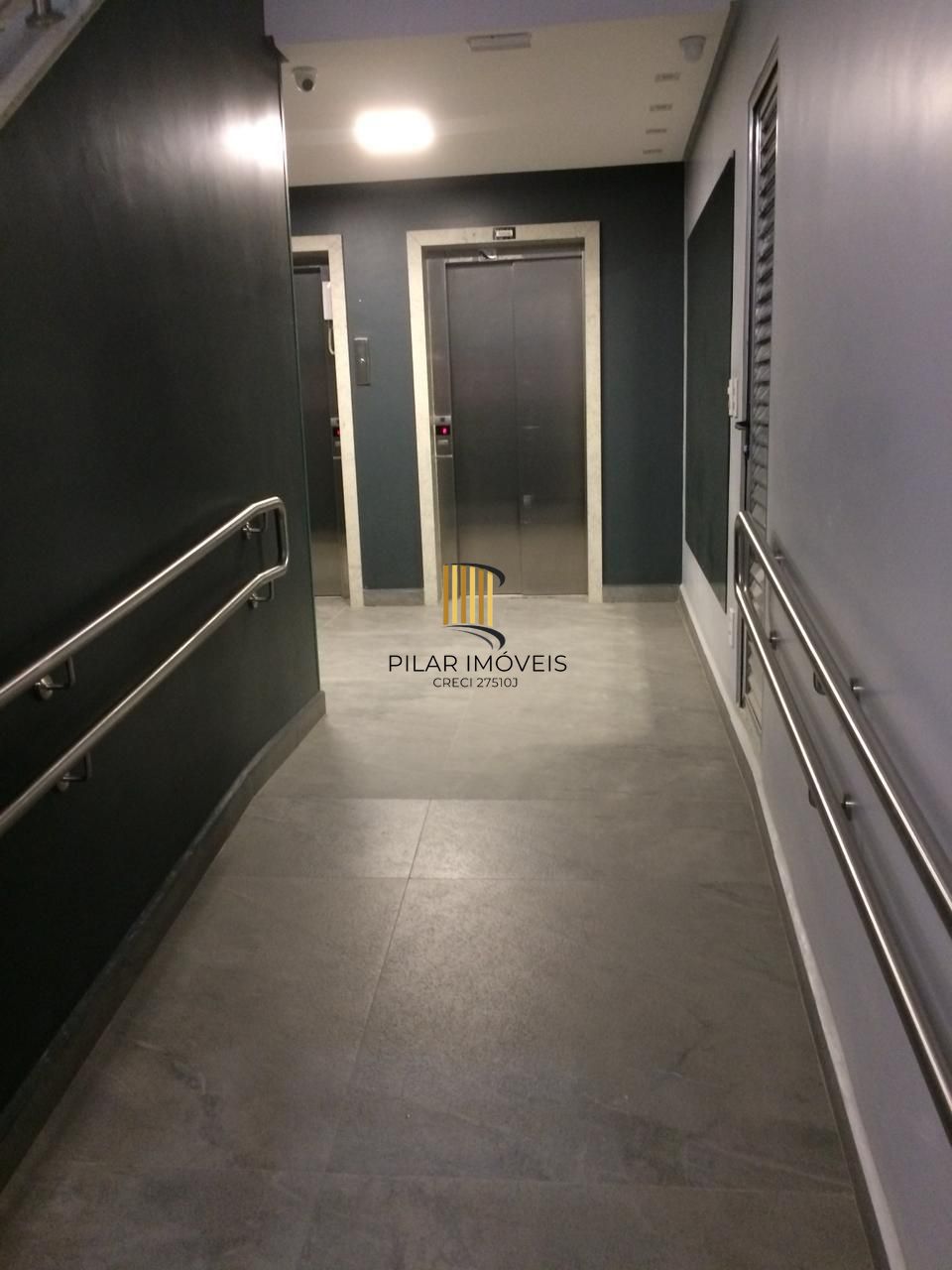 Amplo apartamento 03 dormitórios Cidade Baixa