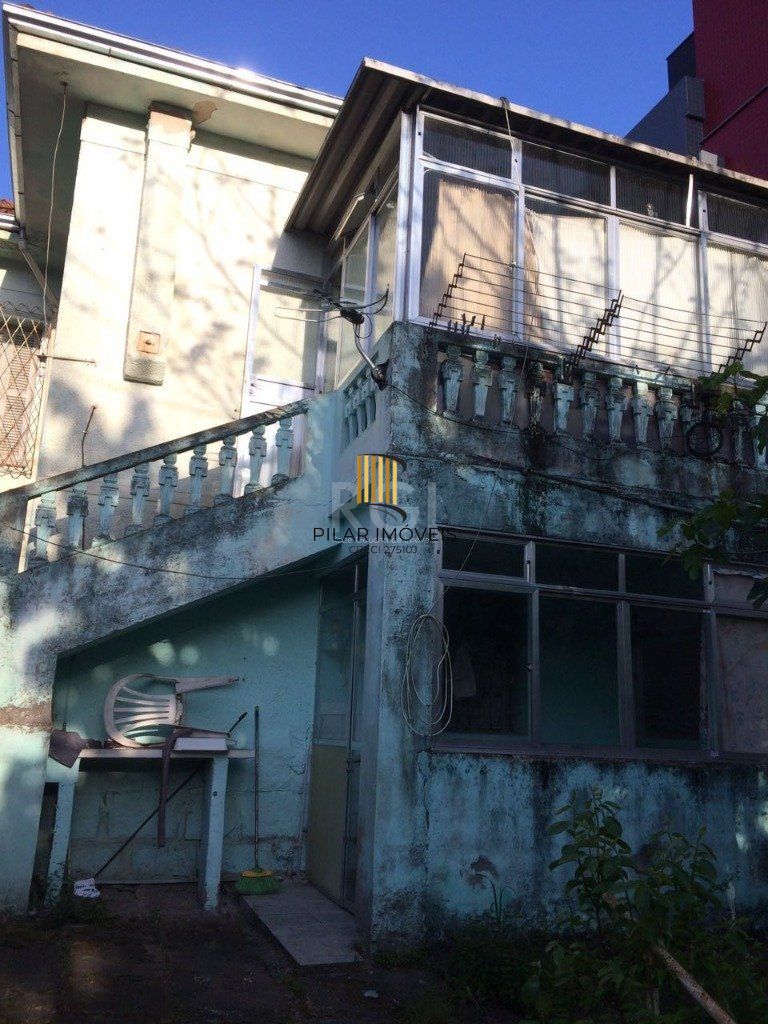 Casa para Venda - 192m², 3 dormitórios, 3 vagas - Medianeira