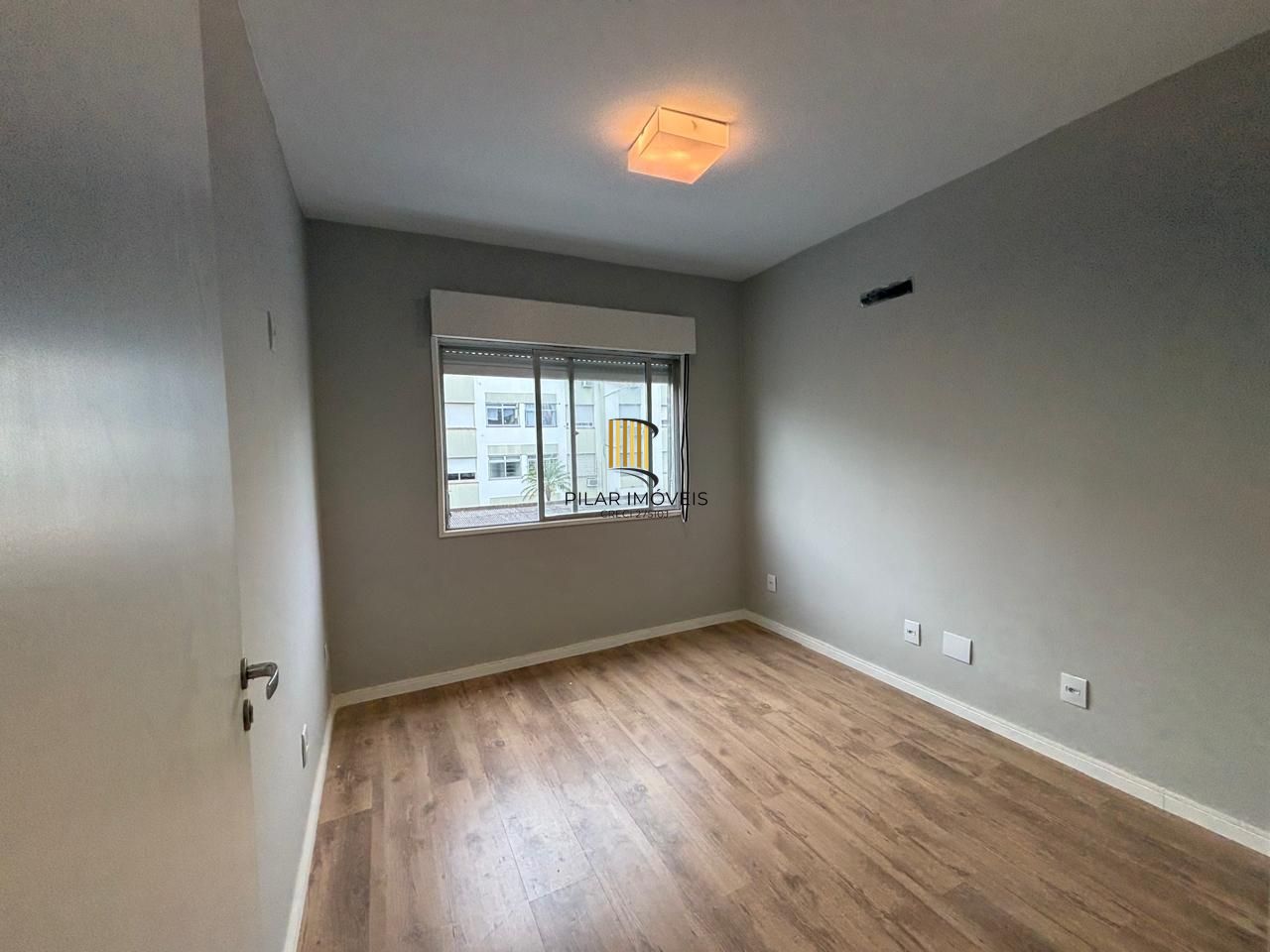 Apartamento 01 dormitório no bairro Cristal, Porto Alegre.