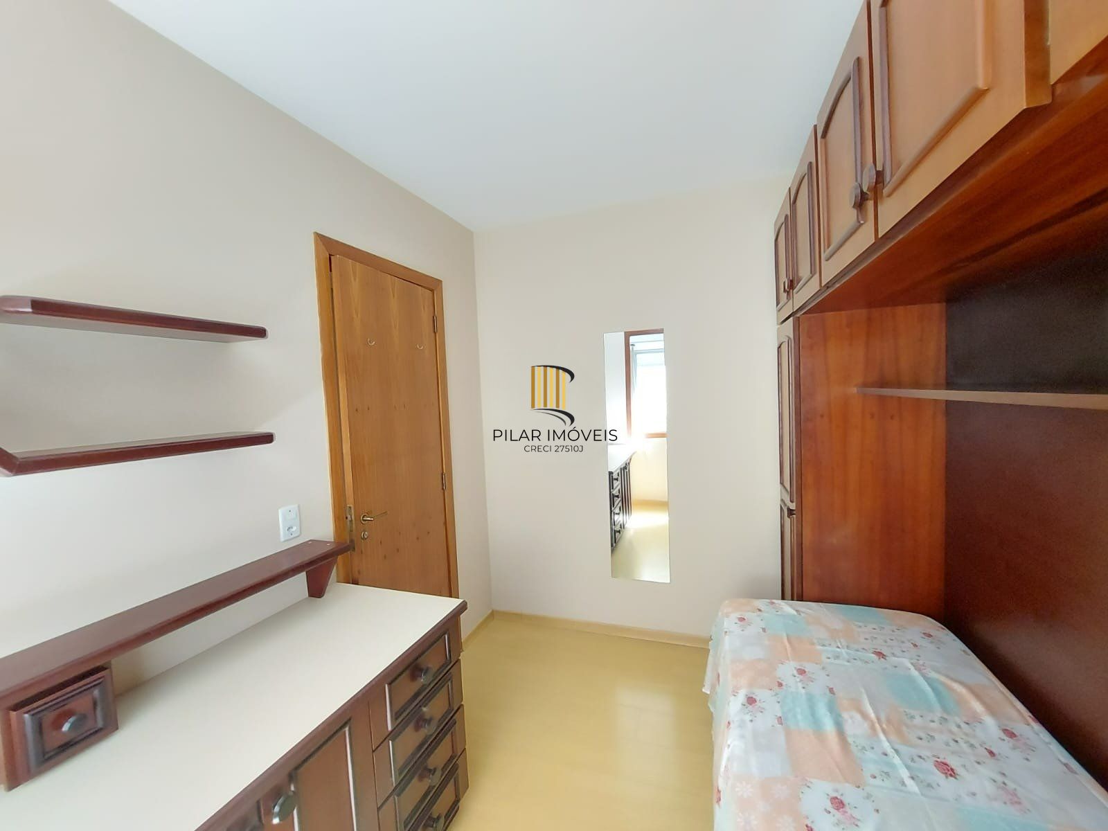 Apartamento de 3 dormitórios á venda no Bairro Jardim Do Salso, Porto Alegre