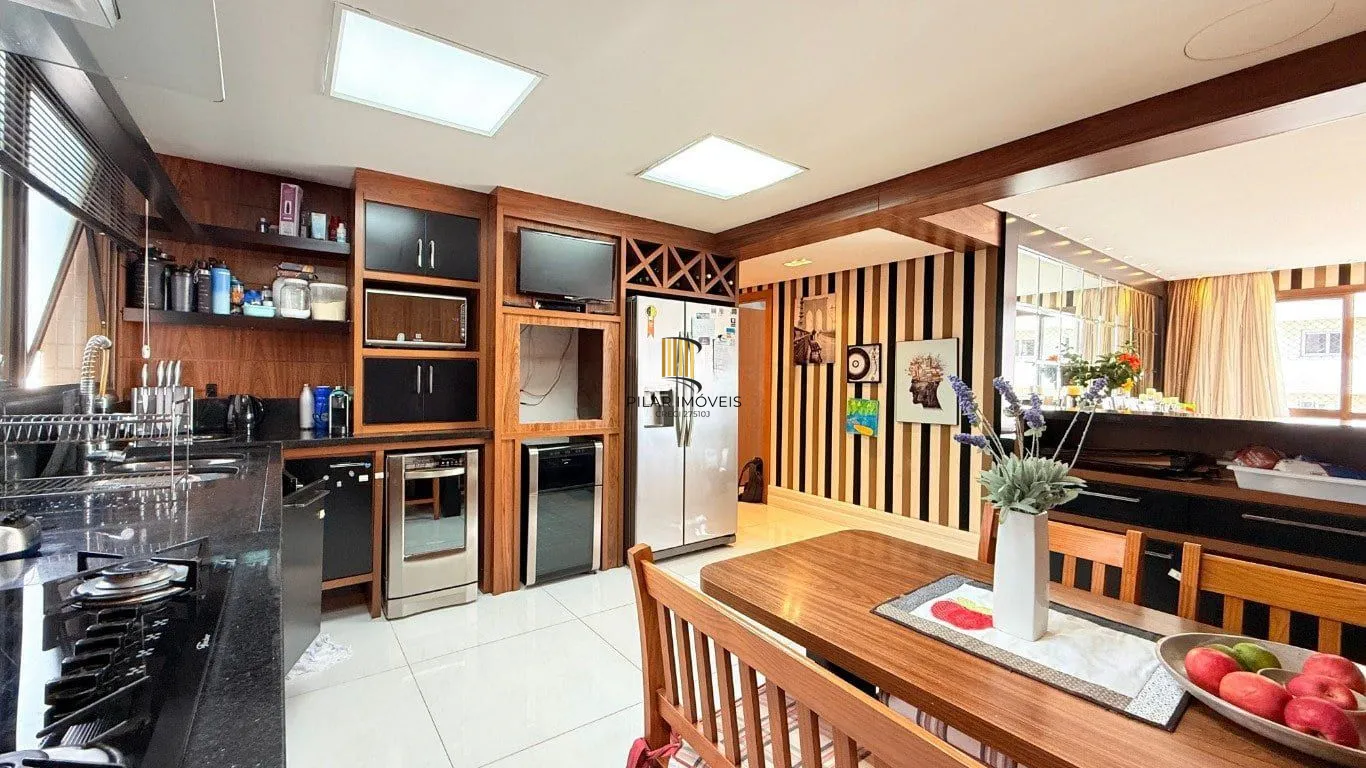 Apartamento de 3 dormitórios à venda em Bela Vista, Porto Alegre