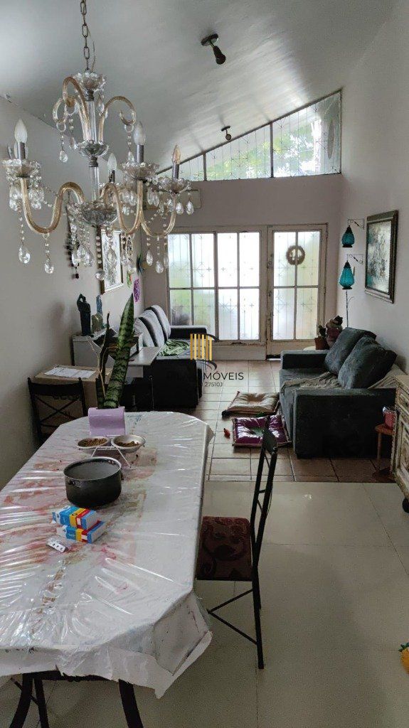 Casa 3 Dormitório(s) Bairro Parque Santa Fé