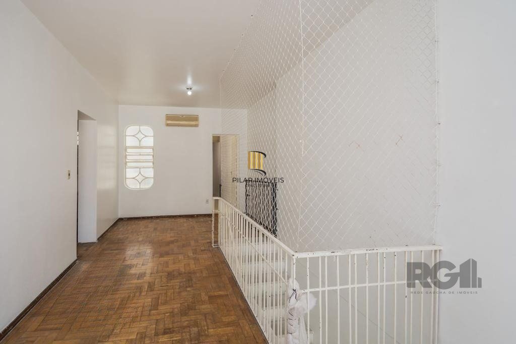 Excelente casa de 132m² com 4 dormitórios no centro histórico.