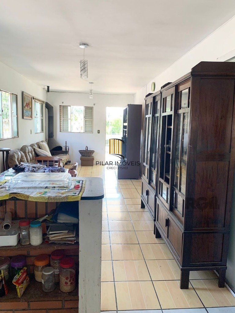 Casa 3 dormitórios no bairro Glória