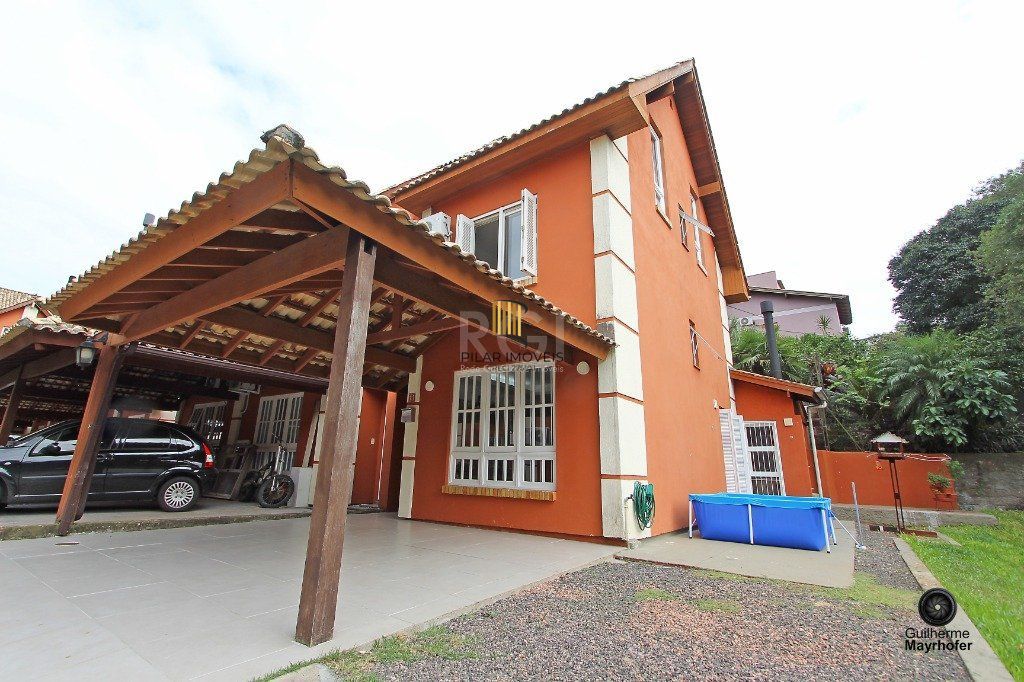 Casa de Condomínio 4 dormitórios no bairro Medianeira