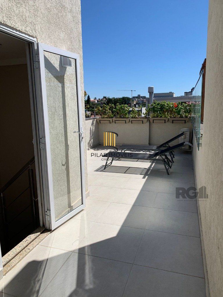 Casa em condomínio 69m² - 2 dormitórios suítes, 1 vaga no bairro Cavalhada