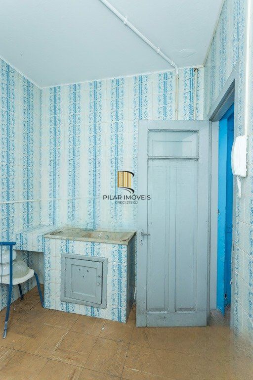 Apartamento com 2 quartos e 65m² à venda em Azenha, Porto Alegre.