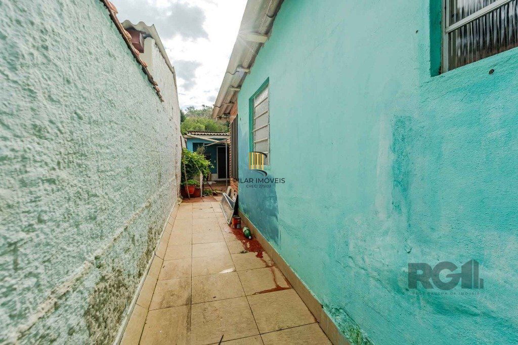 Casa 3 dormitórios no bairro Medianeira