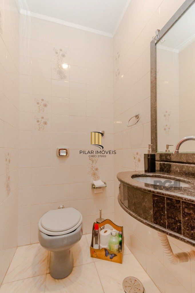 Casa 394m², 4 dormitórios, 4 vagas no bairro Cristo Redentor
